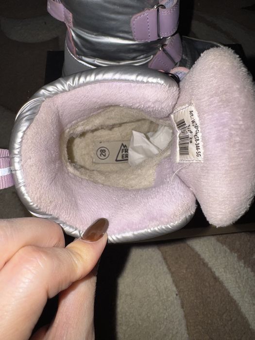 Зимние ботинки на девочку, обмена и торга нет