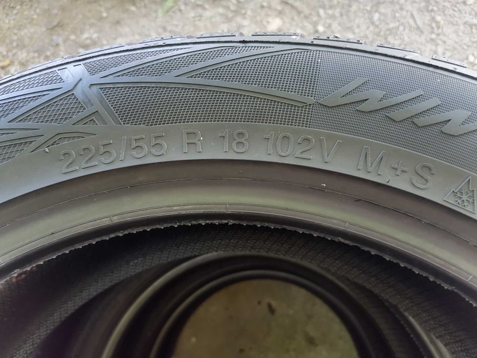 4 бр. Vredestein 225/55R18 DOT 2924