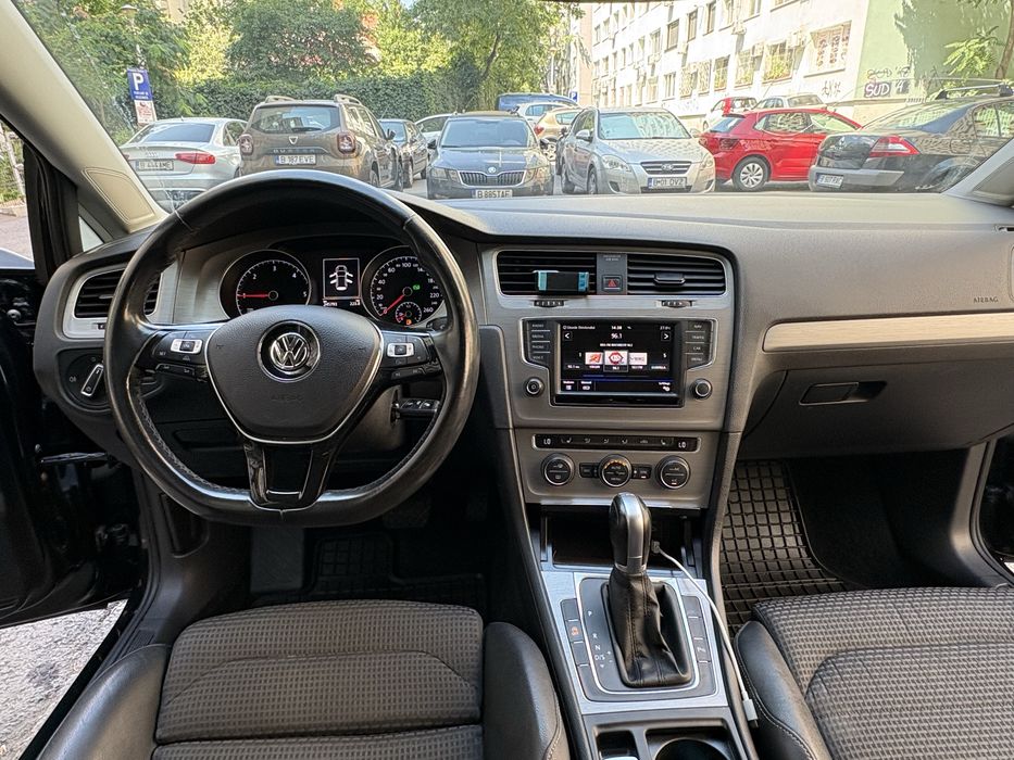 Volkswagen Golf VII Comfortline 1.6 TDI DSG | 08/2017 | 245.500 km | 8.800 € negociabil
