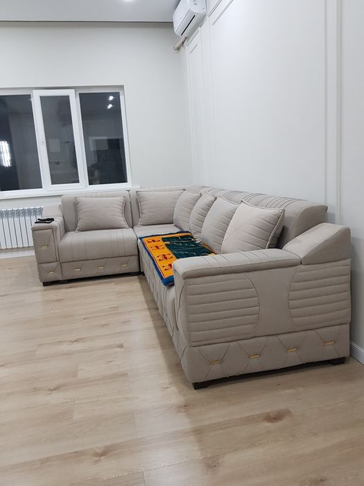 Продам диван угловой