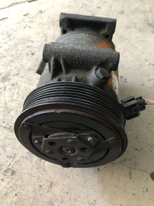 Compresor clima / ac Renault Megane 2 Scenic 2 1.9 dci 8200457418