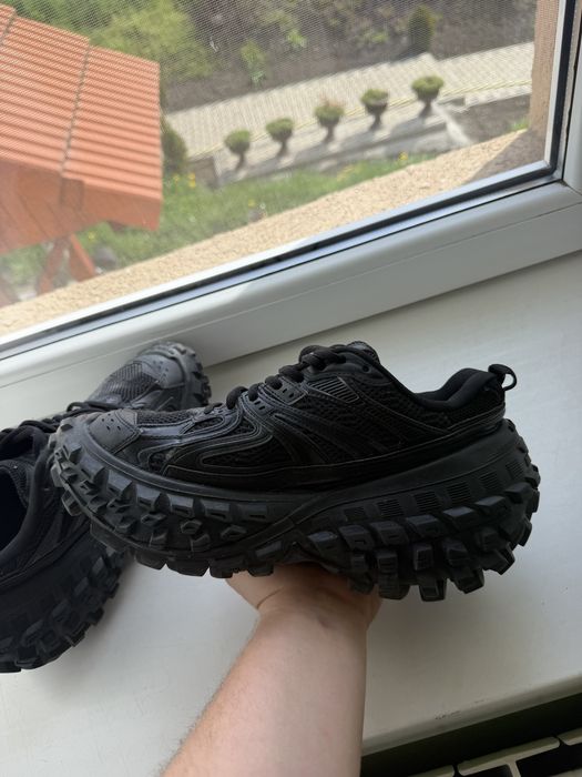 Balenciaga bouncer
