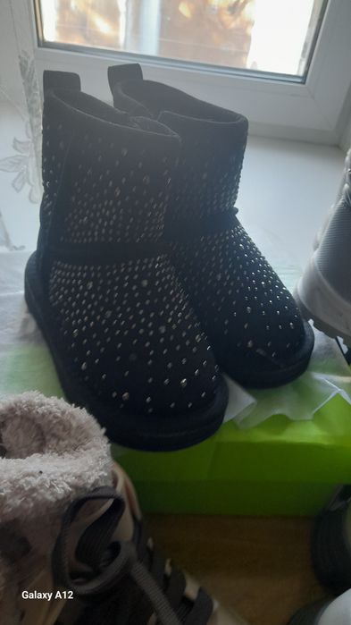 Продам  обувь на девочку