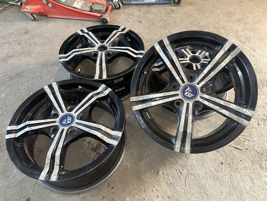 R16 PCD 5*114.3 Комплект легкосплавных дисков
