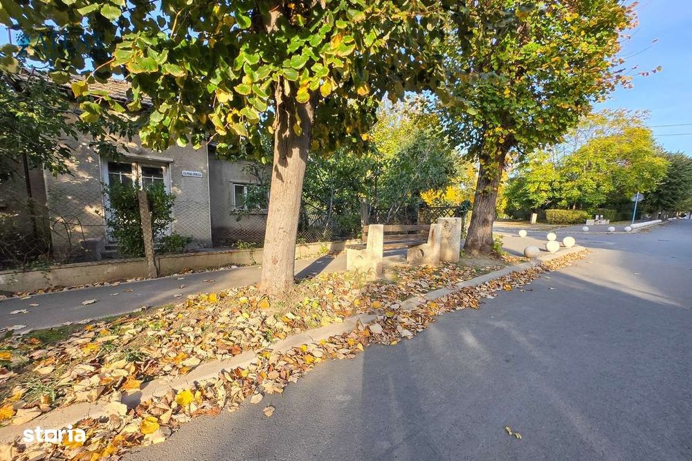 Casă Eforie Sud, ultracentral, 2 fronturi la stradă, 450 mp teren