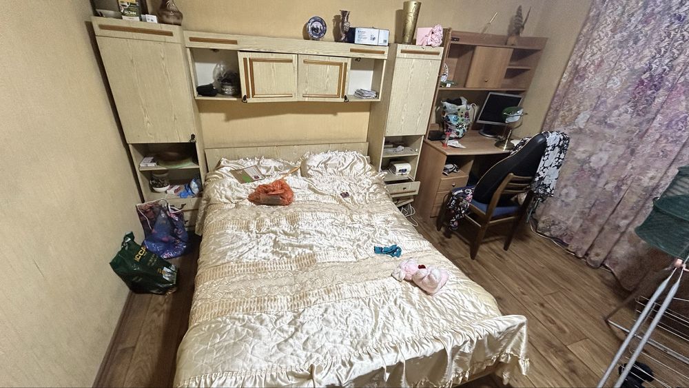 Продам шкаф и 3 стенки б/у