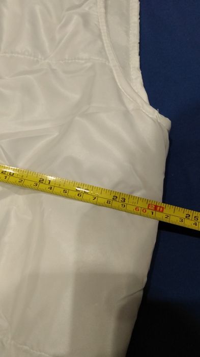 Бели работни ватирани/есенни  елеци