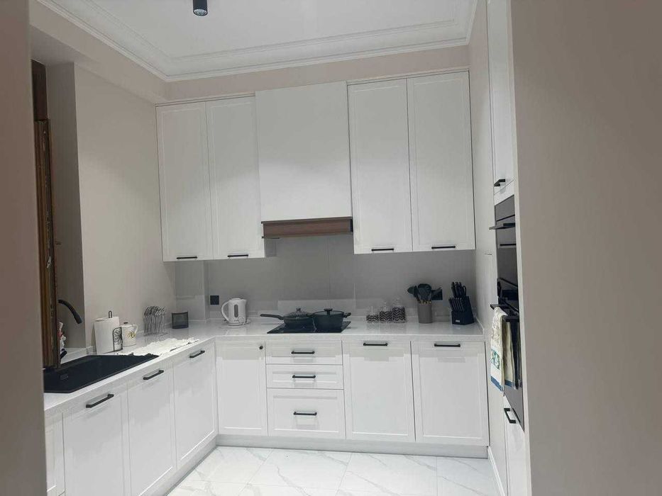 ГОТОВЫЙ АРЕНДАТОР! 3 ком кв-ра! Дружба Народов! Ор-р Ташкент сити ID02