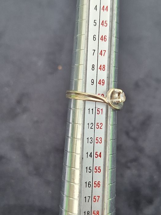 Inel veci aur de 18k si diamant naturale
