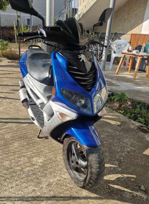 Скутер ПЕЖО 50 кубика