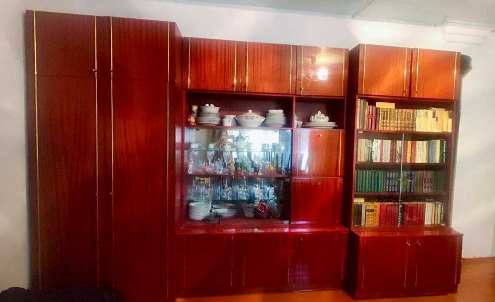 Продается гостиный гарнитур / гарнитур сотилади!!