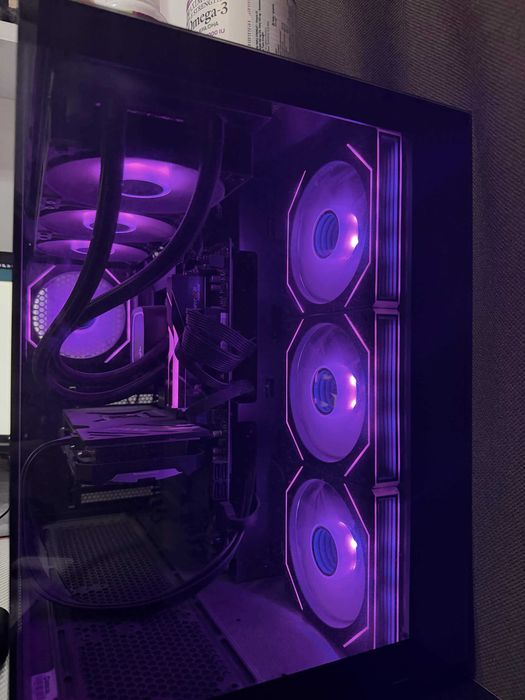 Цял Gaming Setup | Ryzen 7 7800X3D | RTX 4070 SUPER | 32GB DDR5 | 2 монитора