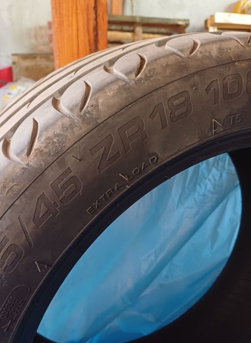 4бр Летни гуми 235/45/18 Kormoran