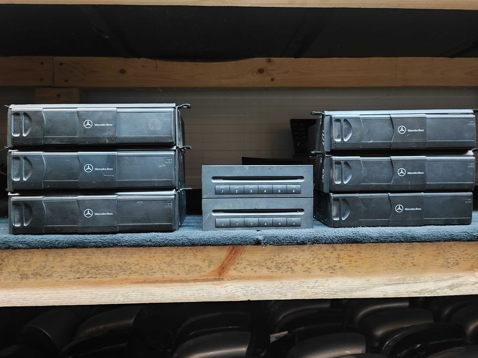 Навигации - радио и CD, ДВД - DVD четец и СД чейнджър от Мерцедес