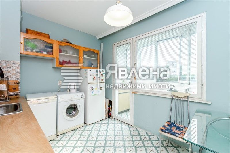 Продава се Тристаен апартамент в София, Надежда 4 - 88 кв.м за 2046 €/кв.м - Снимка #6