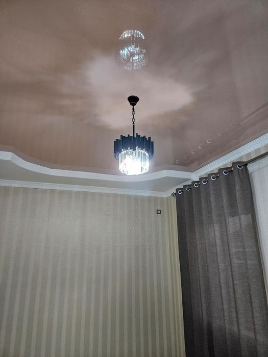 Срочно продам люстру