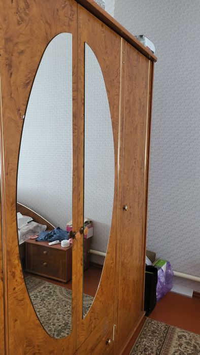 Спальный гарнитур сатылады