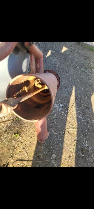 Pompa de scos apa manuala