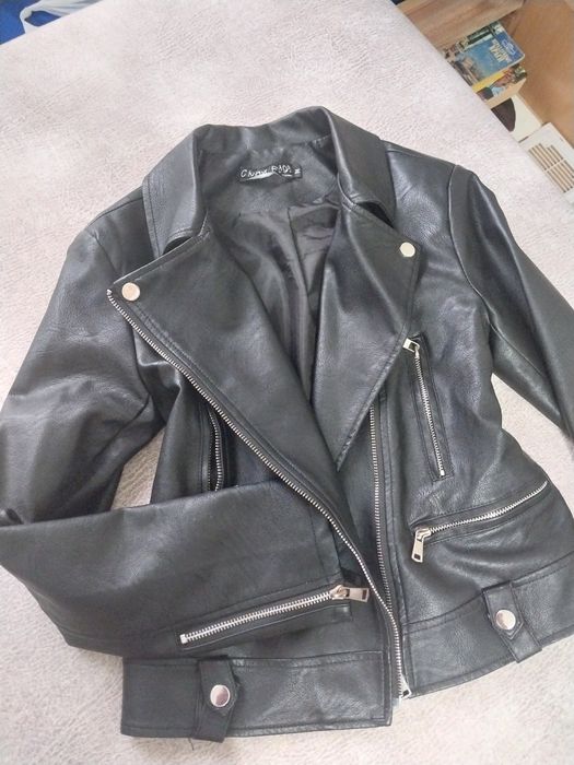 Продаю кожаную куртку