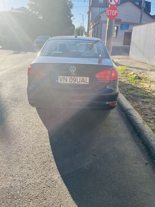 Vand vw jetta an 2013