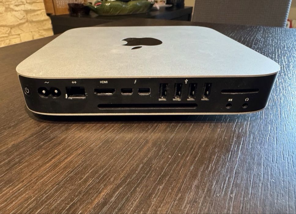 Mac Mini i5 8 ram 256 ssd