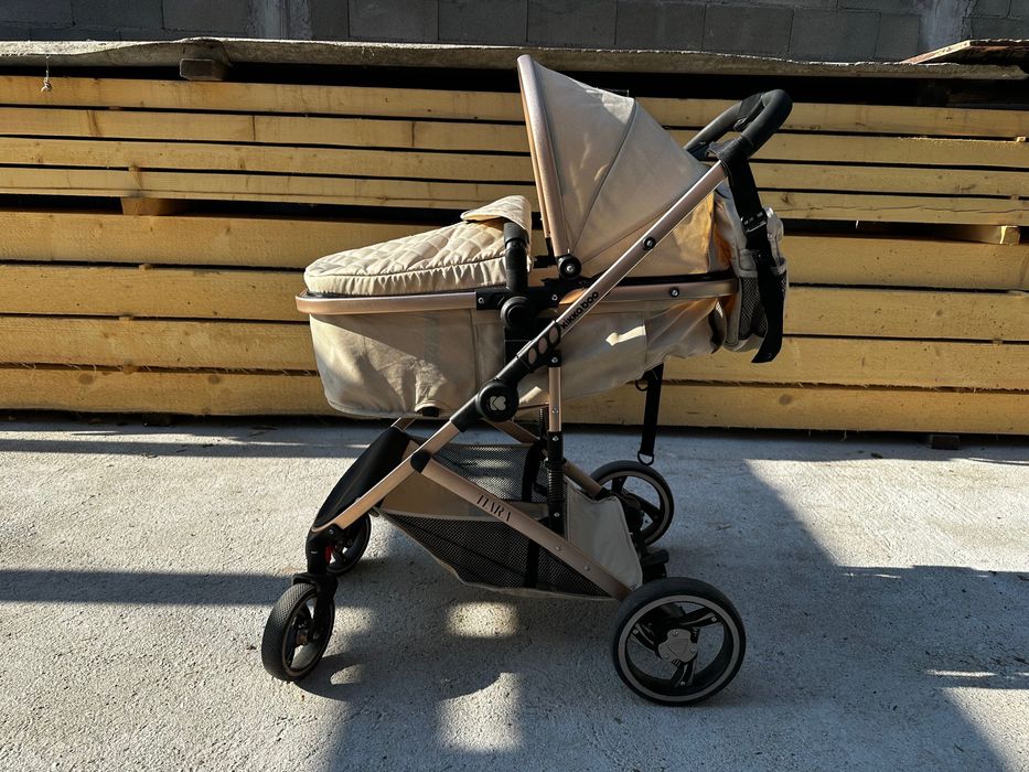 Бебешка количка Kikka Boo Tiara