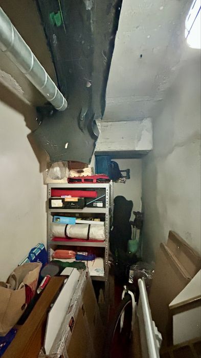 Vand / inchiriez boxa subsol spatiu depozitare