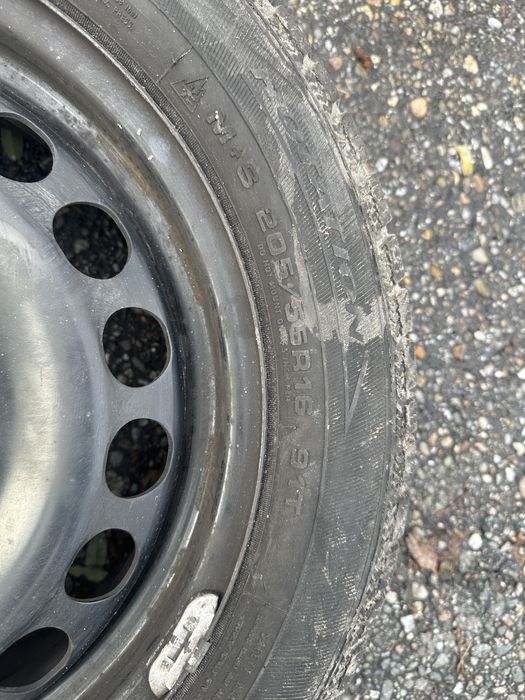 Jante Vw r16 cu anvelope iarna