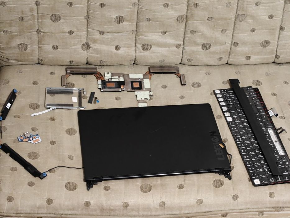 Legion Y530 на части