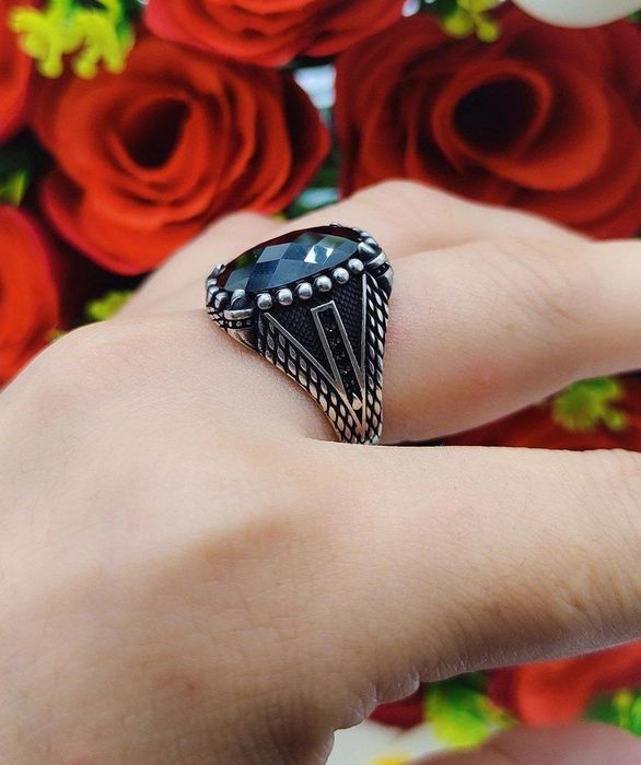 925 proba tozza kumushdan yasalgan erkaklar uzuklari