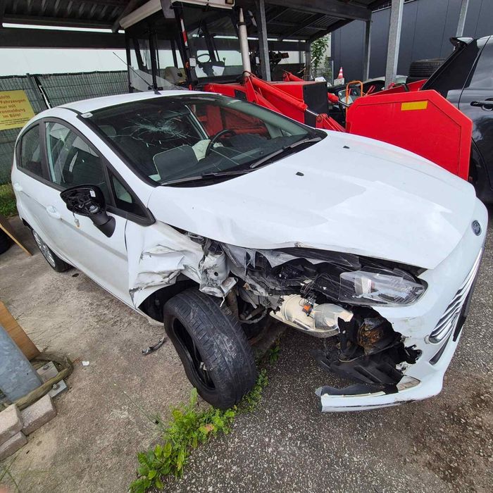 Ford fiesta 1.2 44kw STJB 102000KM за части FACELIFT