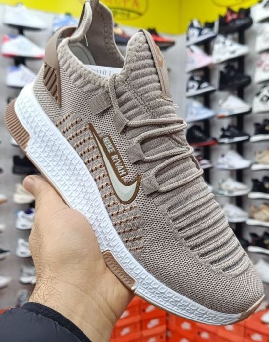 Seturi si adidasi barbati