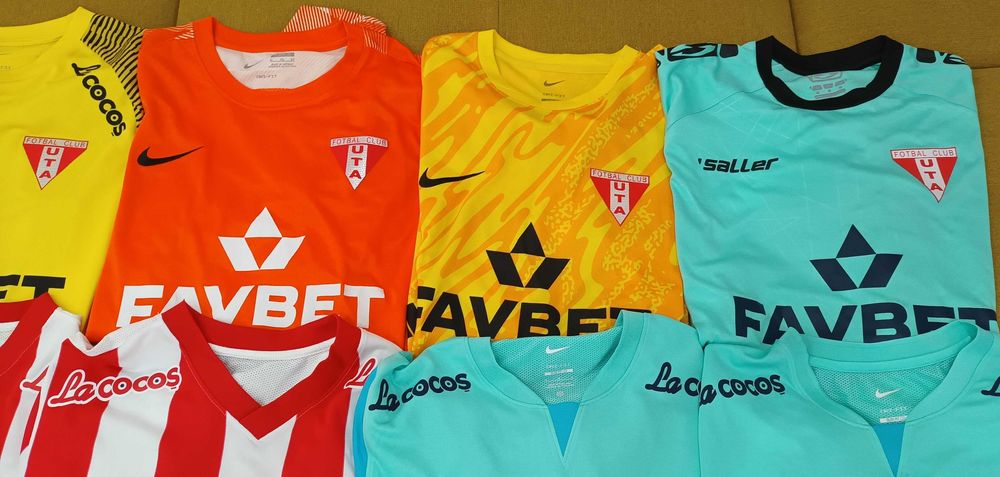 vand colectie de tricouri Super Liga cu UTA ARAD originale de joc sezonul 2025-2026