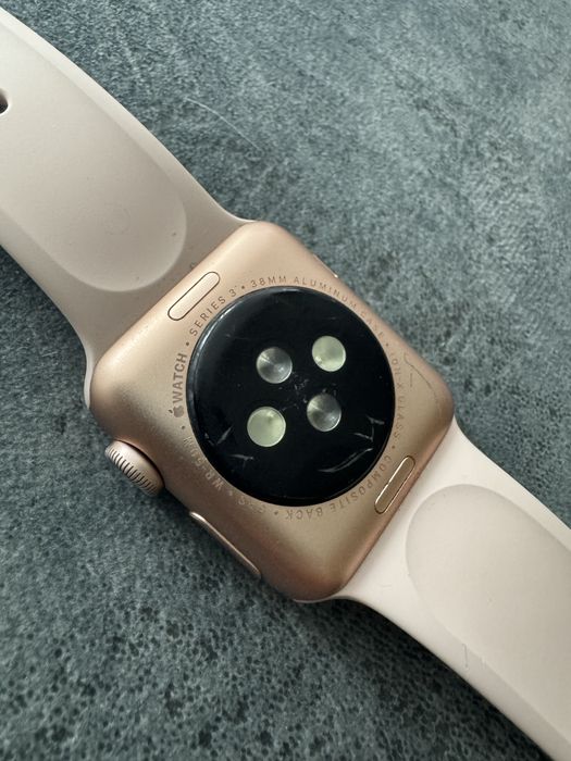 Apple watch 3 38mm gold
