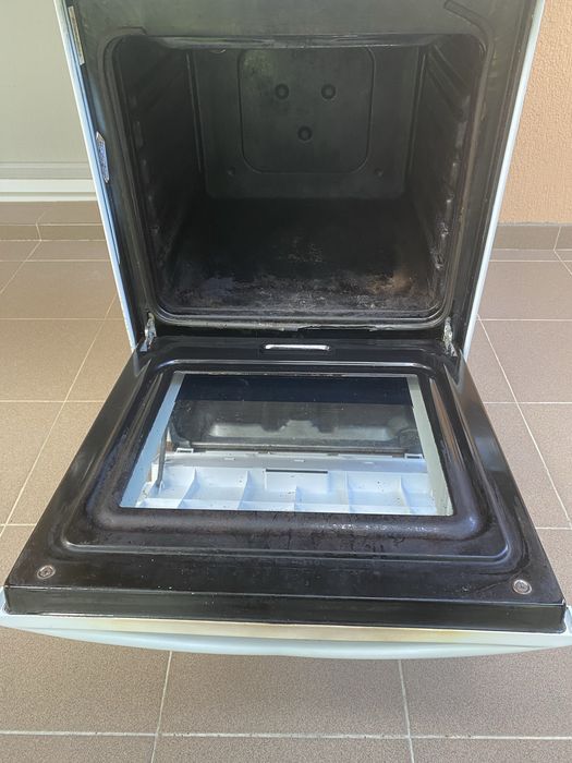 Готварска печка Indesit