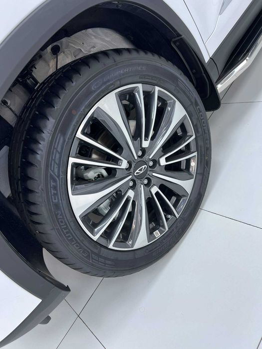 Chery Tiggo 8 pro max Roxat avtosalonida