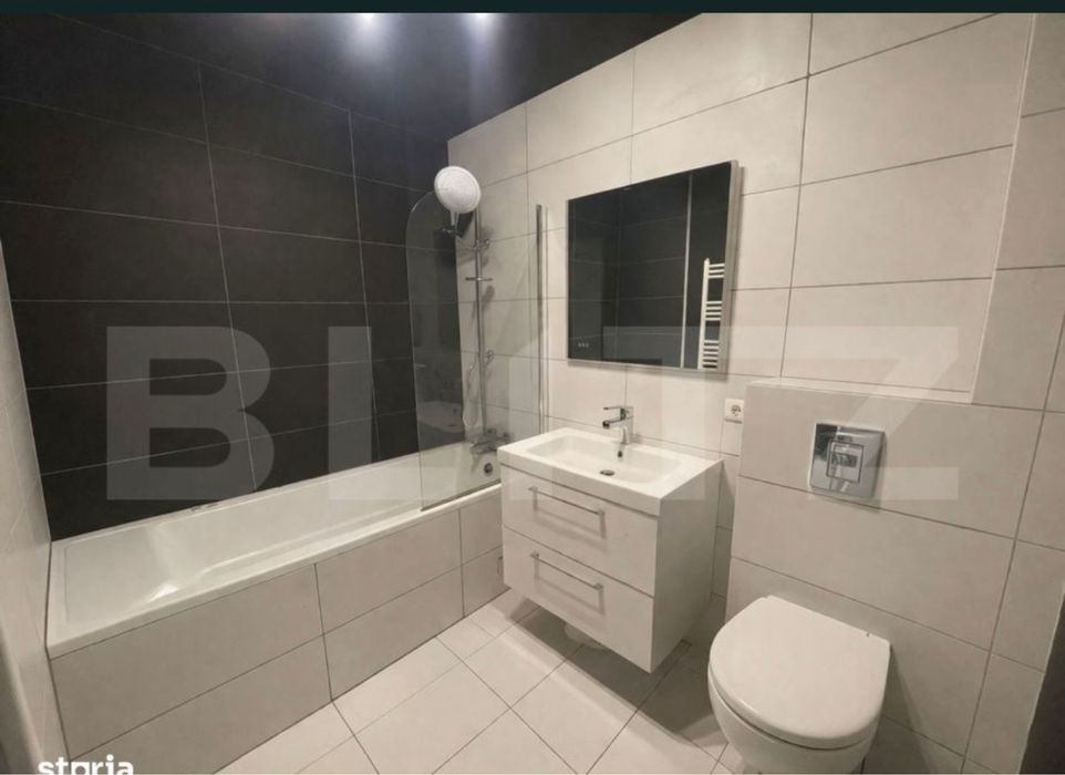 Vand apartament 3 camere /Gradina /parcare