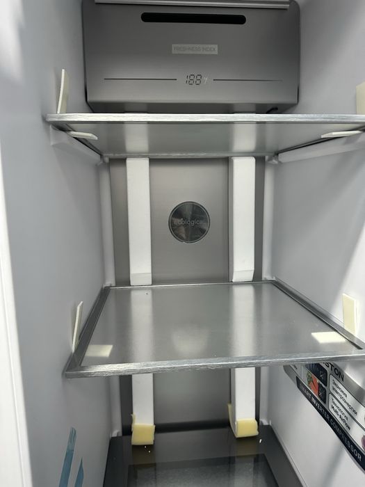 Большой семейний холодильник BESTON BSB-907BLMV