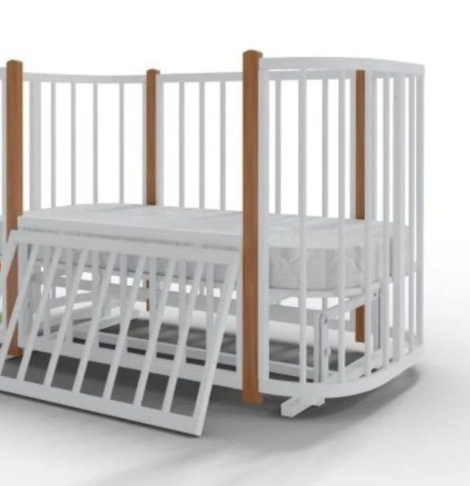 Детская кроватка.