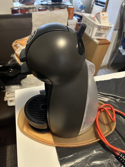 Esspresor nescafe dolce gusto  capsule