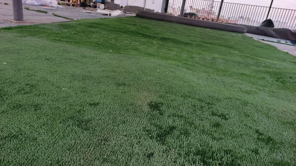 Газон для дома почти новый