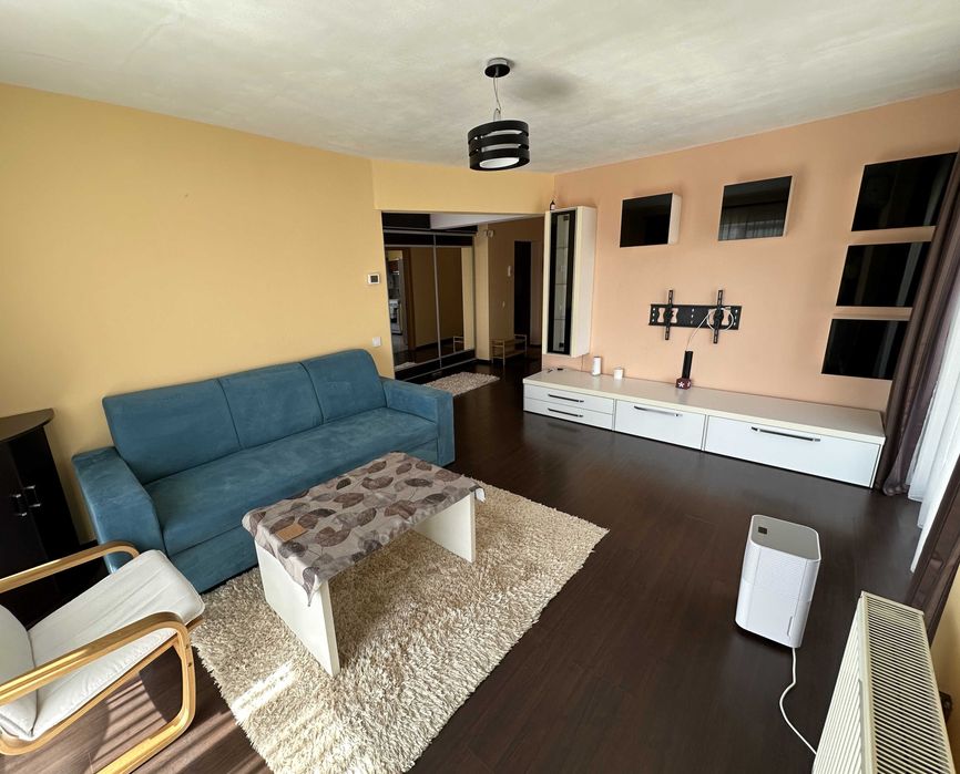 Inchiriez apartament