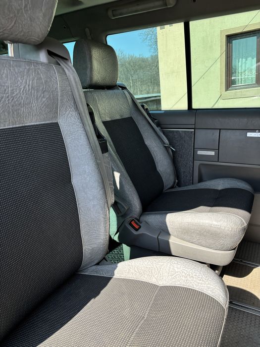 Vând :Volkswagen Multivan 2.5TDI