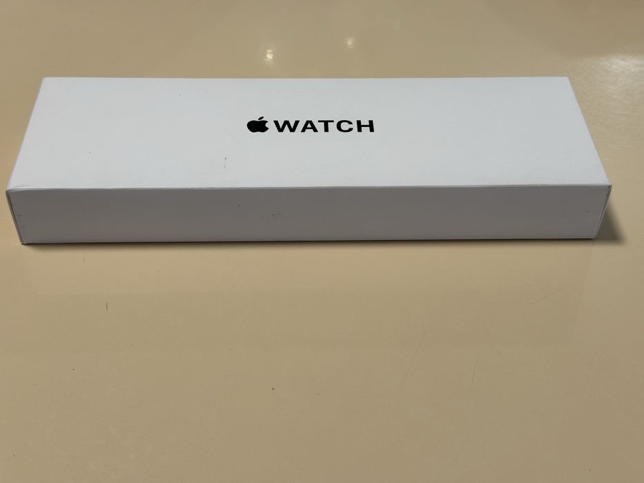 Apple Watch SE (Gen 2) 40 mm Starlight