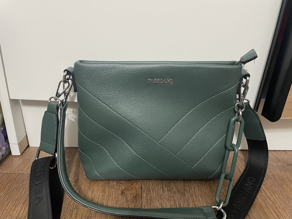 Продам сумочку красивую