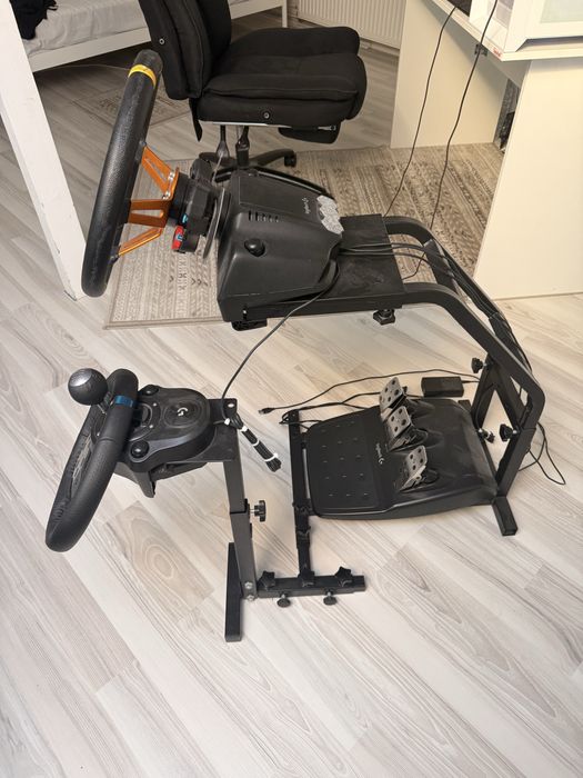 Volan G29 cu stand pret fix