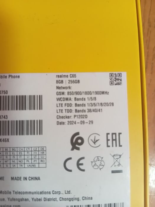 Продам смартфон REALME c65