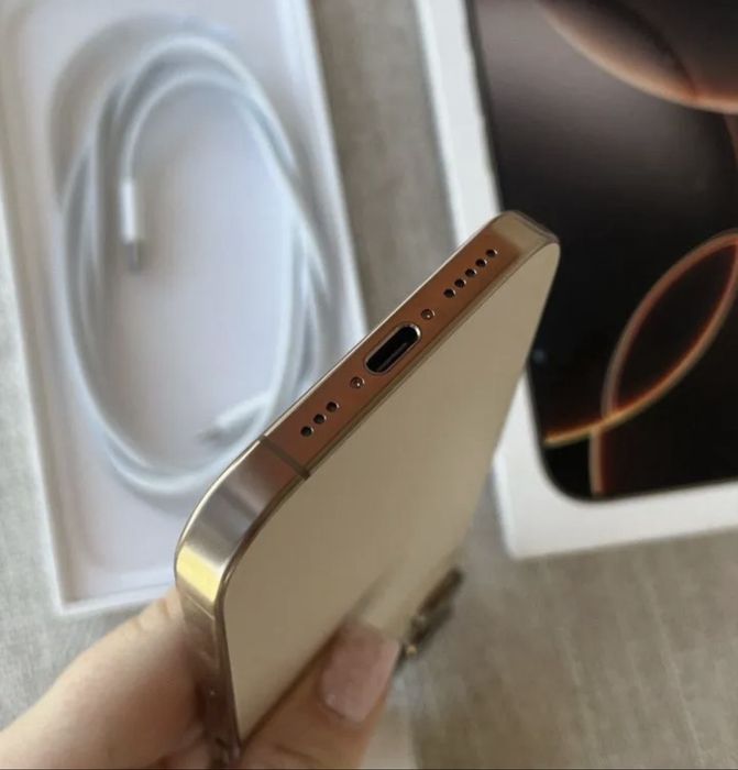 Айфон 16 Pro на 1 tb