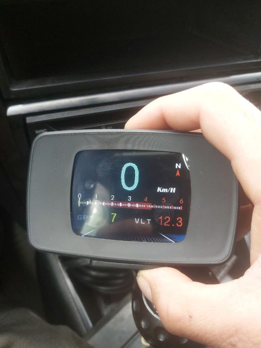 Продавам автомобилен Уред 0-400