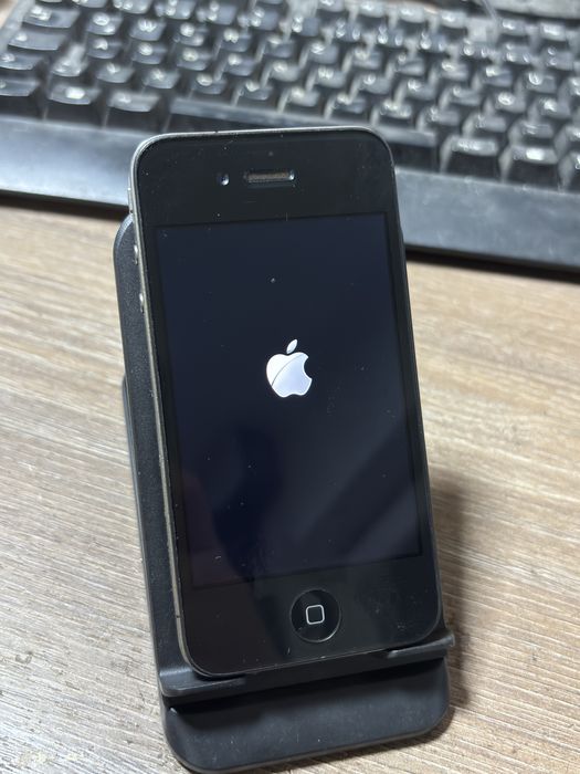 iPhone 4 - 32GB